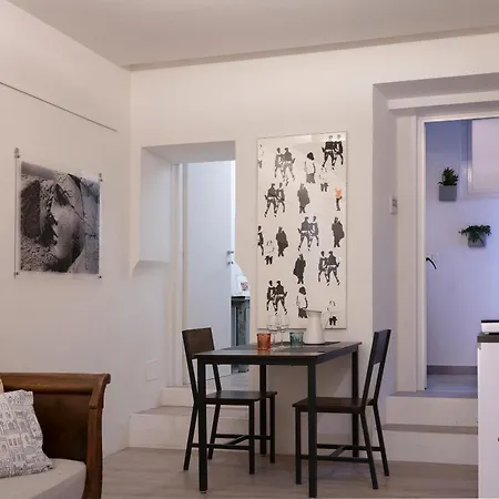 Apartment Monti & Gallery In Rome